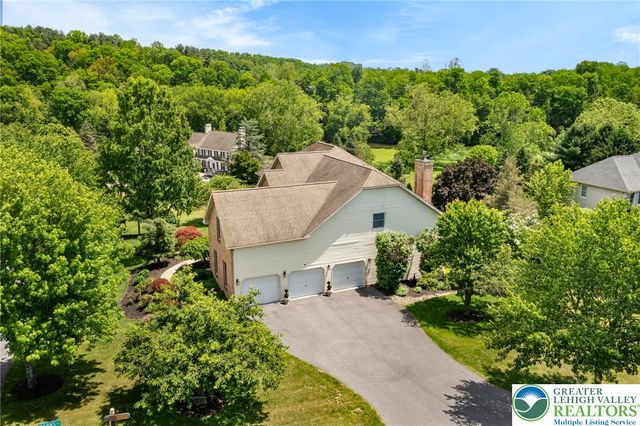 3015 Kerns Court, North Whitehall Twp, PA 18069