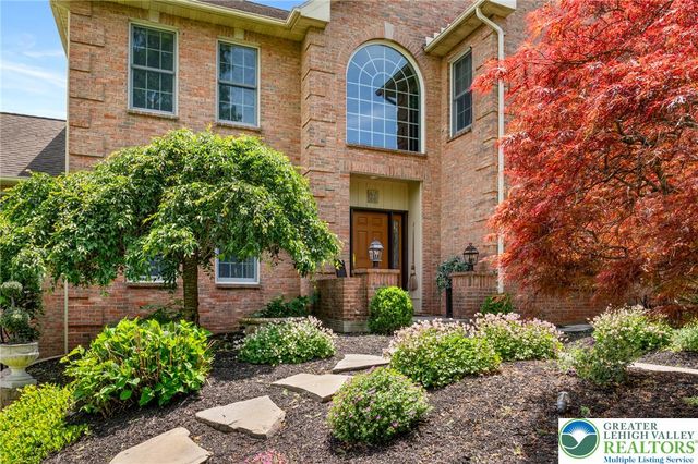 3015 Kerns Court, North Whitehall Twp, PA 18069