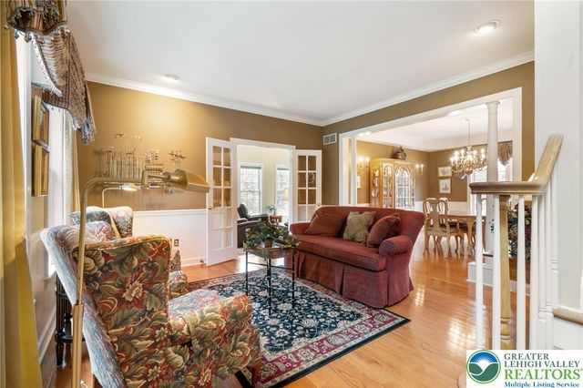 3015 Kerns Court, North Whitehall Twp, PA 18069