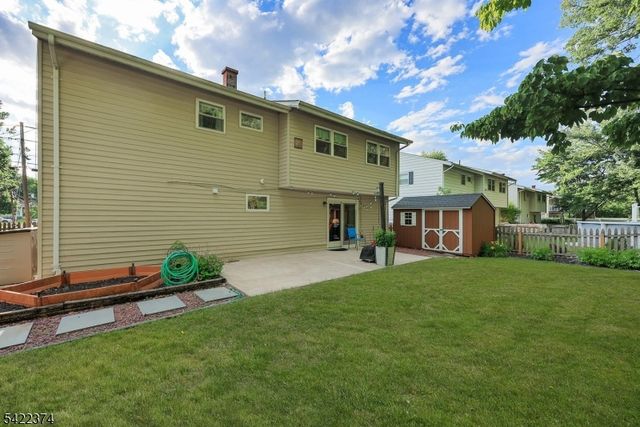 45 Fieldstone Dr, Somerville Boro, NJ 08876