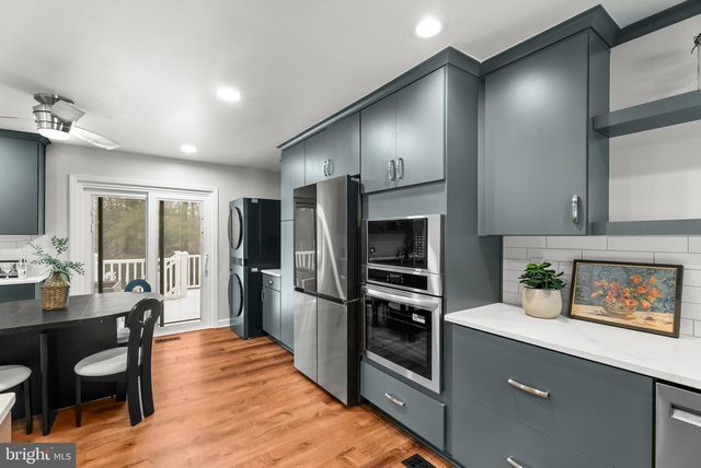 1800 PINE KNOB RD, Sykesville, MD 21784