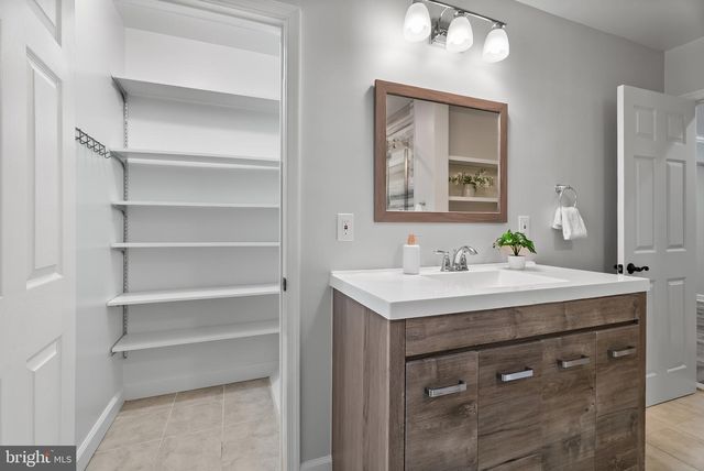 1800 PINE KNOB RD, Sykesville, MD 21784