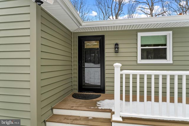 1800 PINE KNOB RD, Sykesville, MD 21784