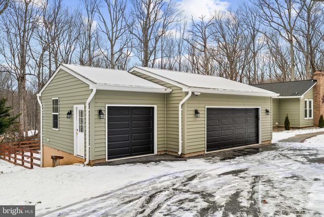 1800 PINE KNOB RD, Sykesville, MD 21784