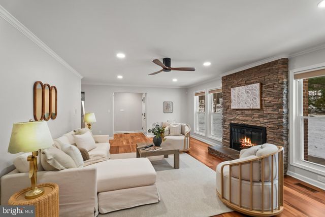 1800 PINE KNOB RD, Sykesville, MD 21784