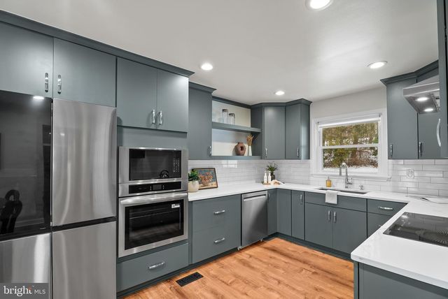 1800 PINE KNOB RD, Sykesville, MD 21784