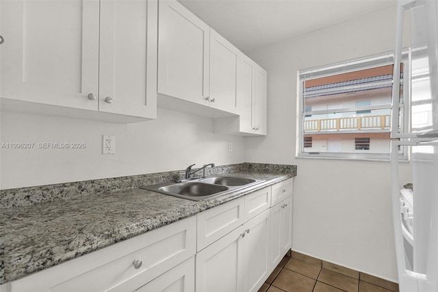 4655 Palm Ave 205, Hialeah, FL 33012