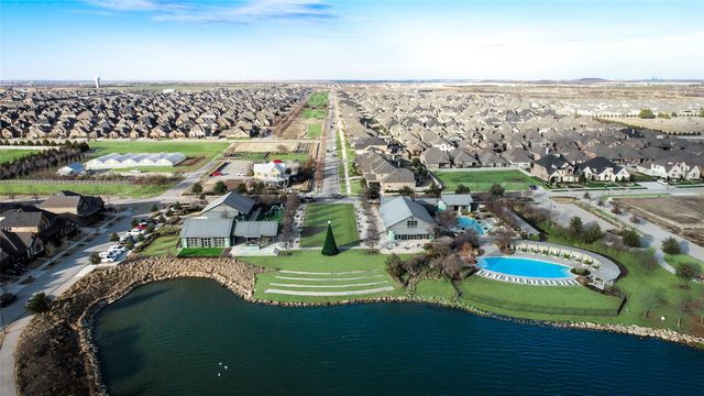 1208 4th Street, Argyle, TX 76226