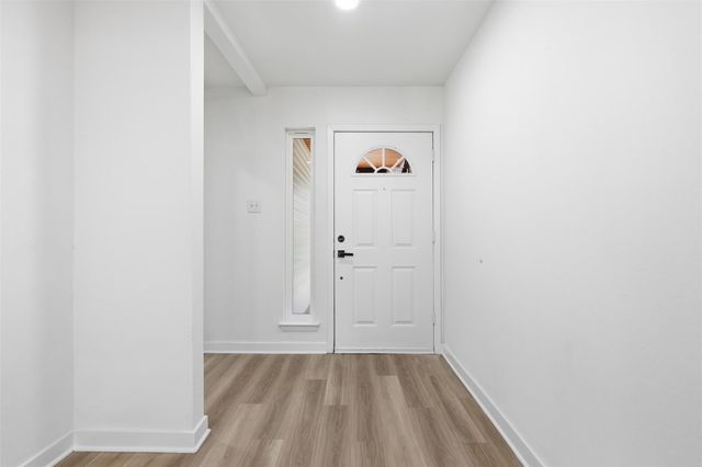 304 Loganberry CT, Austin, TX 78745