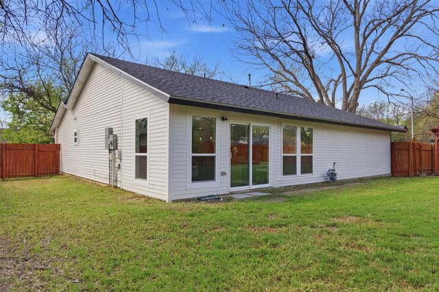 304 Loganberry CT, Austin, TX 78745