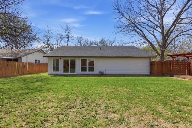 304 Loganberry CT, Austin, TX 78745