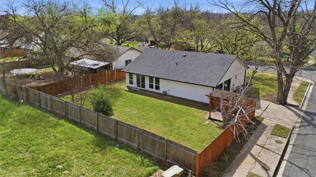 304 Loganberry CT, Austin, TX 78745