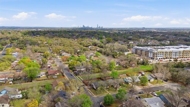 304 Loganberry CT, Austin, TX 78745