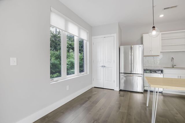 1020 Pennsylvania Avenue, Columbus, OH 43201