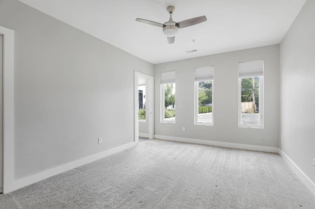 1020 Pennsylvania Avenue, Columbus, OH 43201