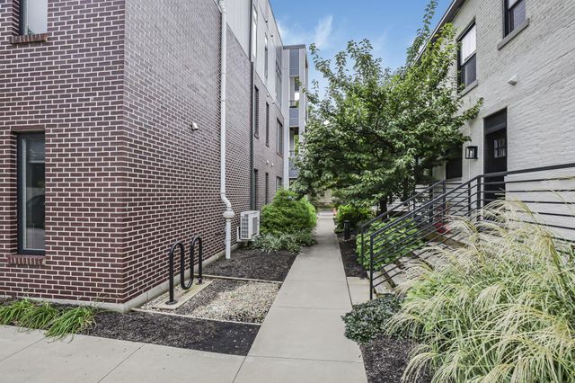 1020 Pennsylvania Avenue, Columbus, OH 43201