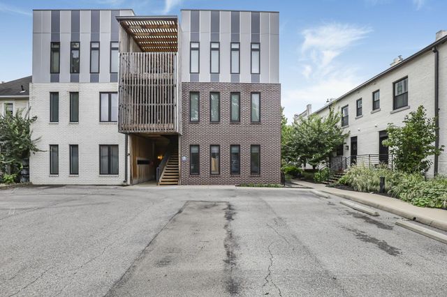 1020 Pennsylvania Avenue, Columbus, OH 43201