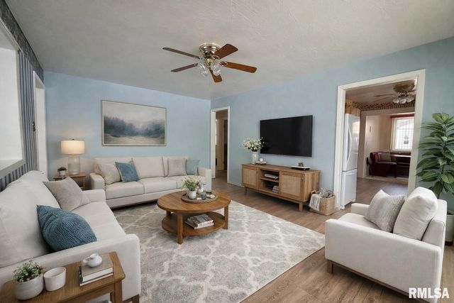 214 S TAZEWELL Street, Metamora, IL 61548