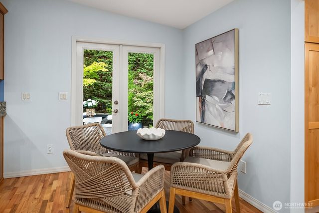 909 110th Avenue SE, Bellevue, WA 98004