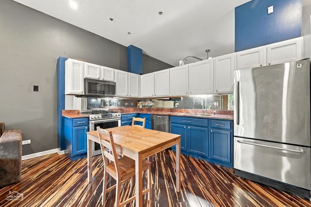 1000 E 53rd Street 107, Chicago, IL 60615