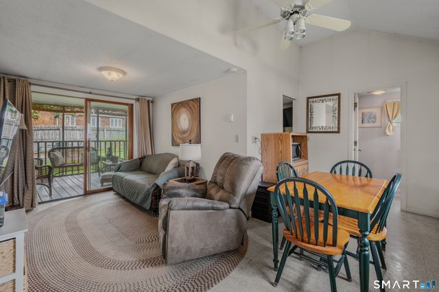 8 & 10 Swan Avenue, Old Lyme, CT 06371