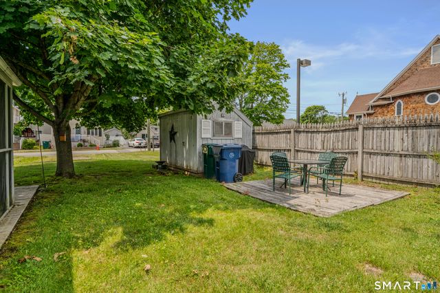 8 & 10 Swan Avenue, Old Lyme, CT 06371
