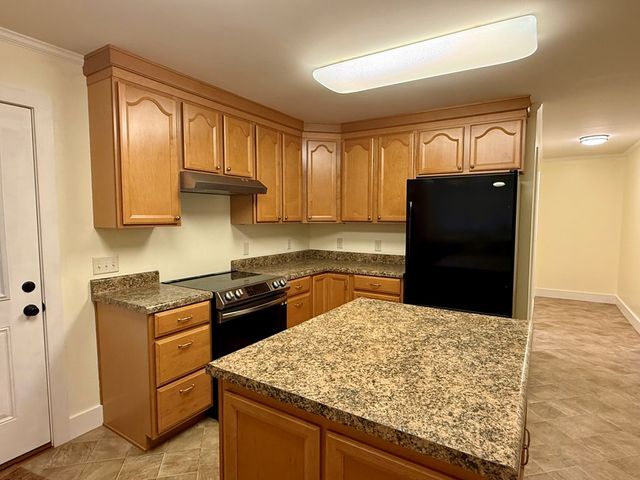 1046 Antioch Circle, Hartford, AL 36344