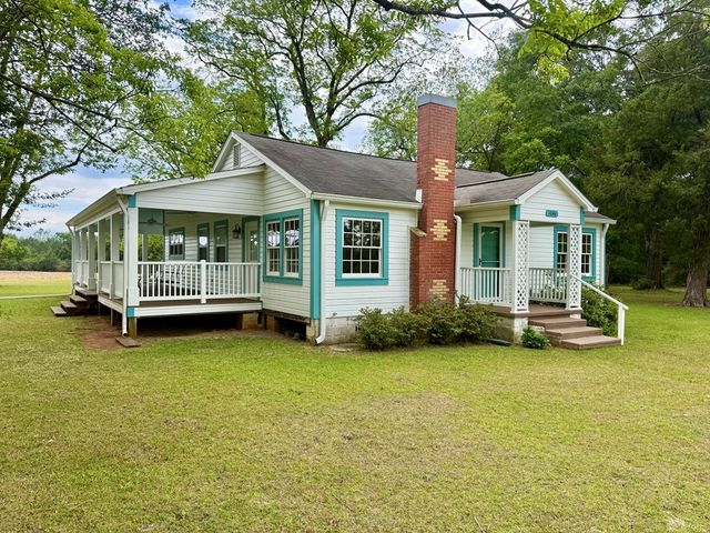 1046 Antioch Circle, Hartford, AL 36344