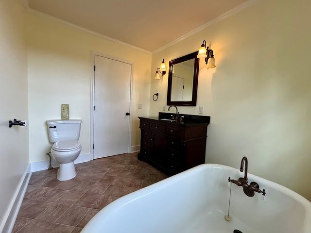 1046 Antioch Circle, Hartford, AL 36344