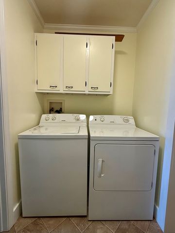 1046 Antioch Circle, Hartford, AL 36344
