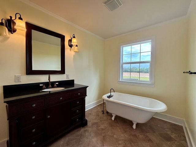 1046 Antioch Circle, Hartford, AL 36344