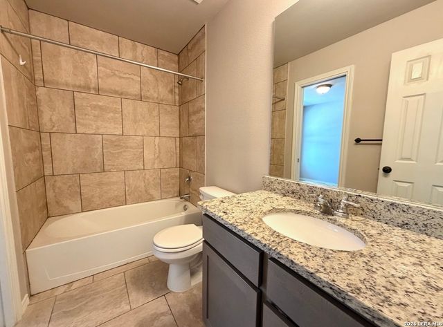 4138 Swans Lndg Unit 101, San Antonio, TX 78217