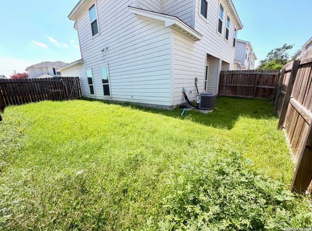 4138 Swans Lndg Unit 101, San Antonio, TX 78217