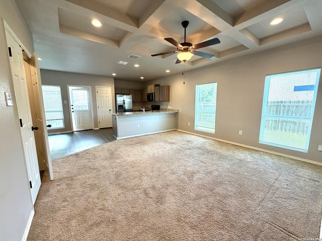 4138 Swans Lndg Unit 101, San Antonio, TX 78217