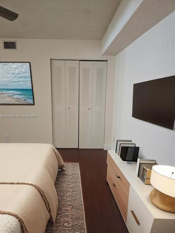 7610 Westwood Dr 120, Tamarac, FL 33321