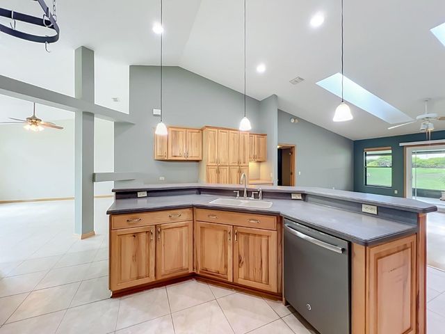 6609 PINEKNOT COURT, Ocoee, FL 34761