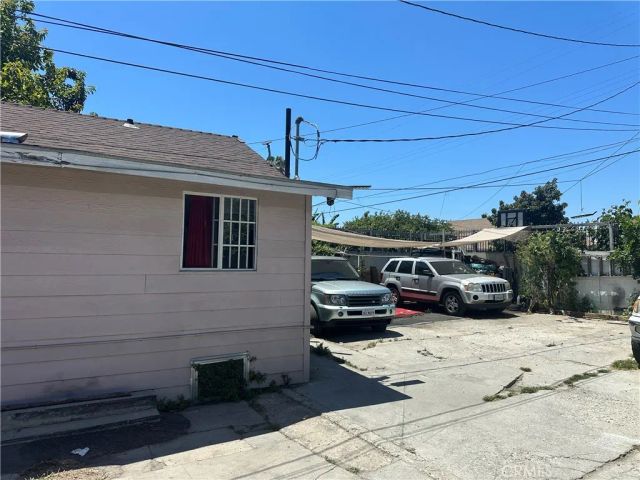 927 W 48th Street, Los Angeles, CA 90037