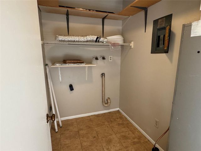 1241 HERITAGE LANE, Orlando, FL 32807