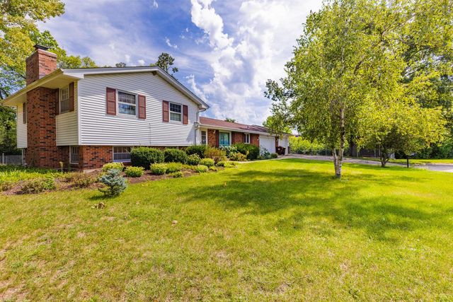 203 Wood Road, Rockford, IL 61107