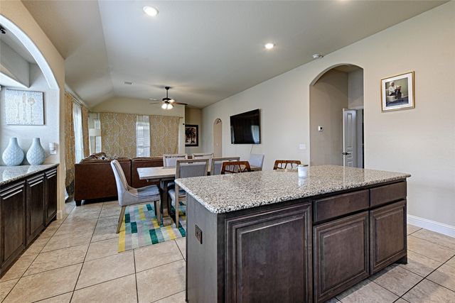 1721 Maplewood Drive, Glenn Heights, TX 75154