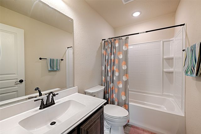 1721 Maplewood Drive, Glenn Heights, TX 75154