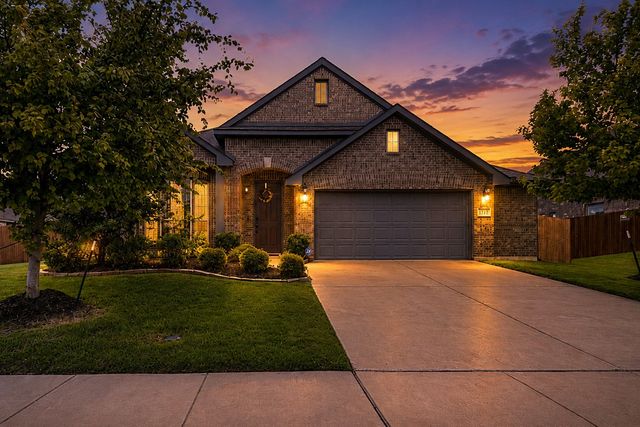 1721 Maplewood Drive, Glenn Heights, TX 75154