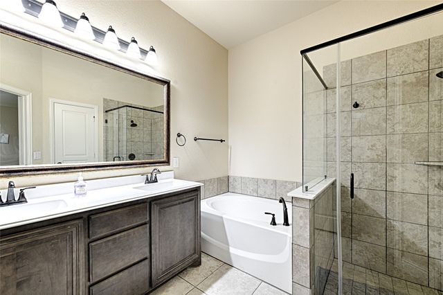 1721 Maplewood Drive, Glenn Heights, TX 75154