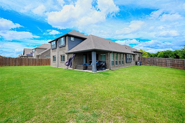1721 Maplewood Drive, Glenn Heights, TX 75154