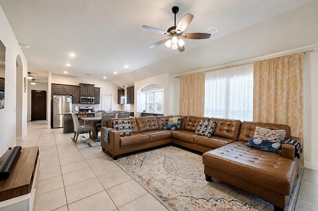 1721 Maplewood Drive, Glenn Heights, TX 75154