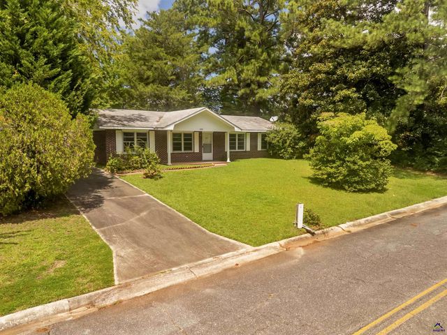 204 Randy Circle, Warner Robins, GA 31088