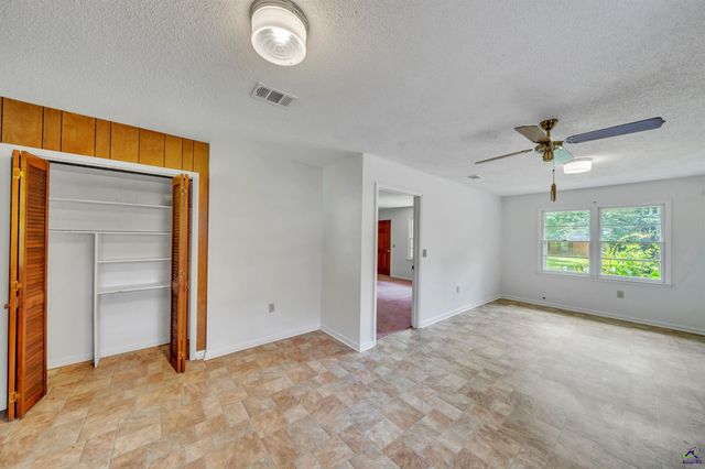 204 Randy Circle, Warner Robins, GA 31088