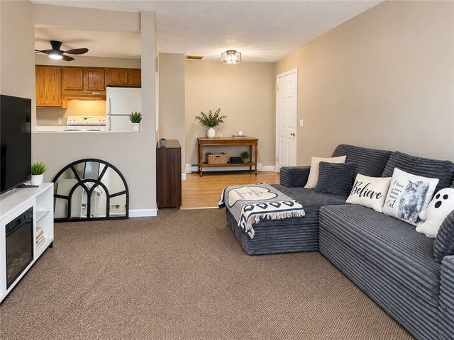 89 Manomet Street, Providence, RI 02909