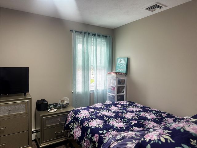 89 Manomet Street, Providence, RI 02909