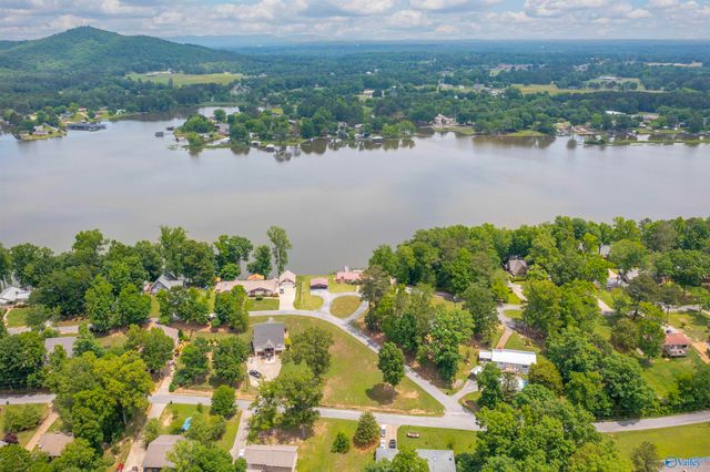 3780 Lakefront Circle, Southside, AL 35907